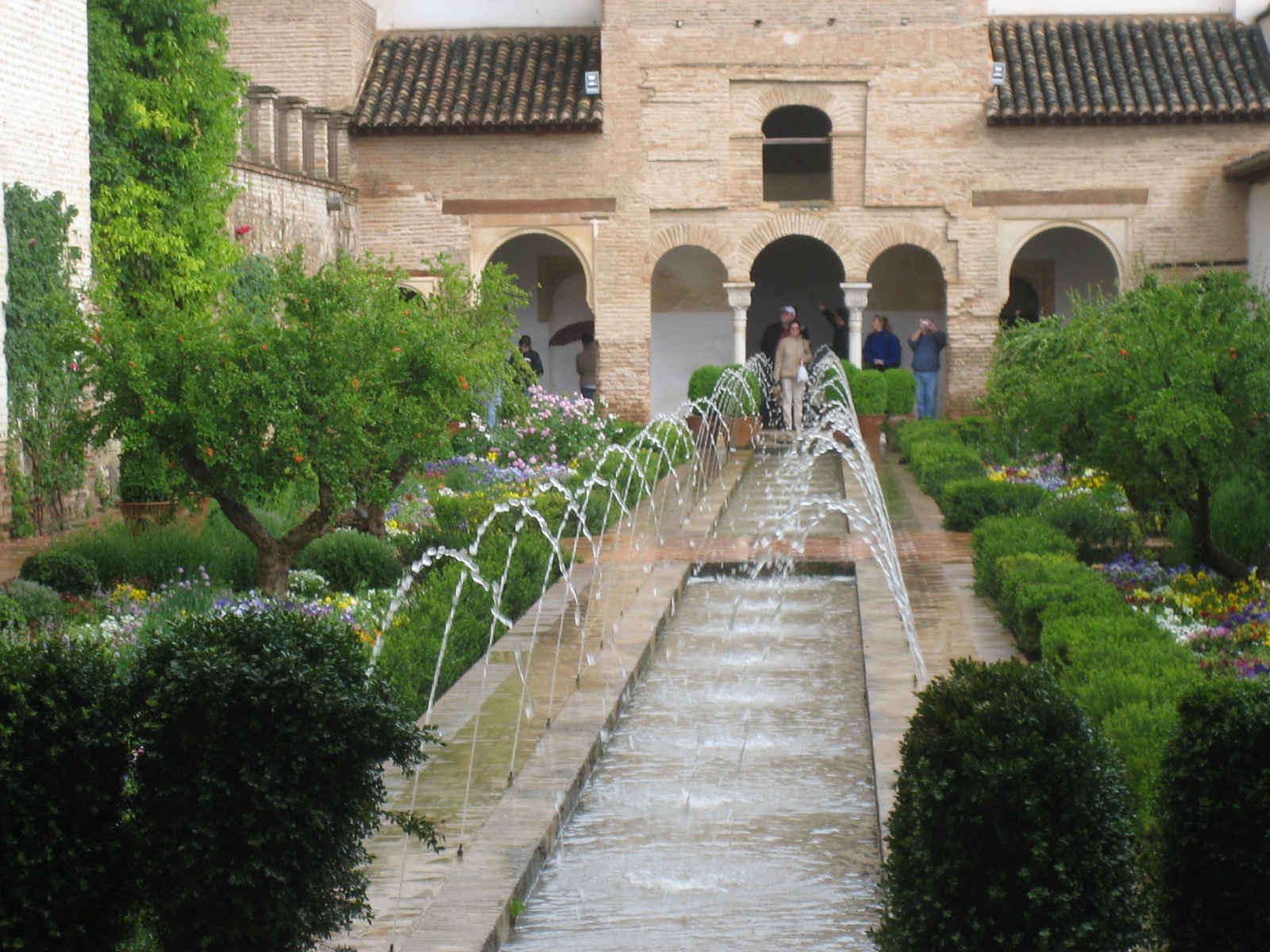 %[if True ]% Alhambra %[else]%  %[endif]%